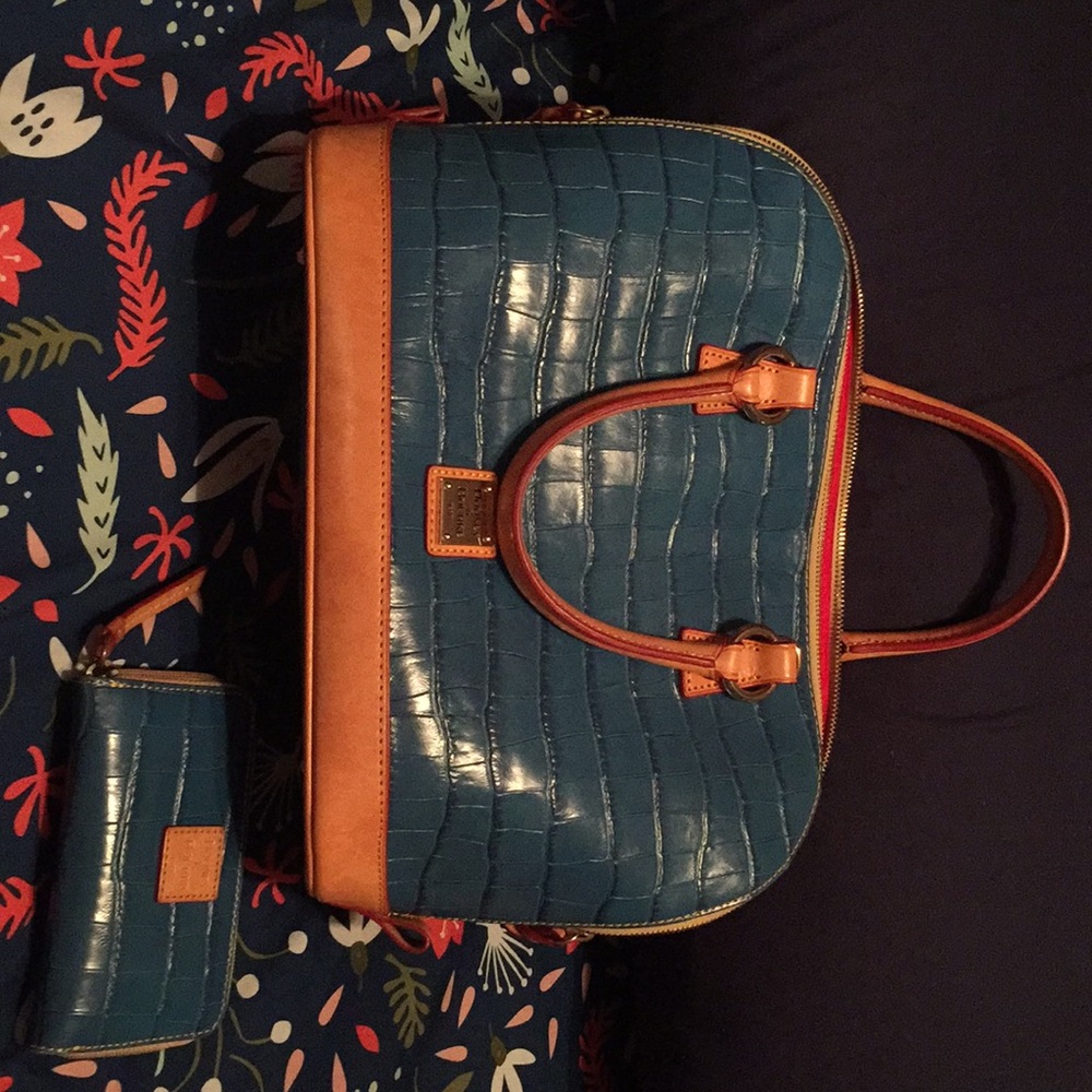 Dooney Bourke purse